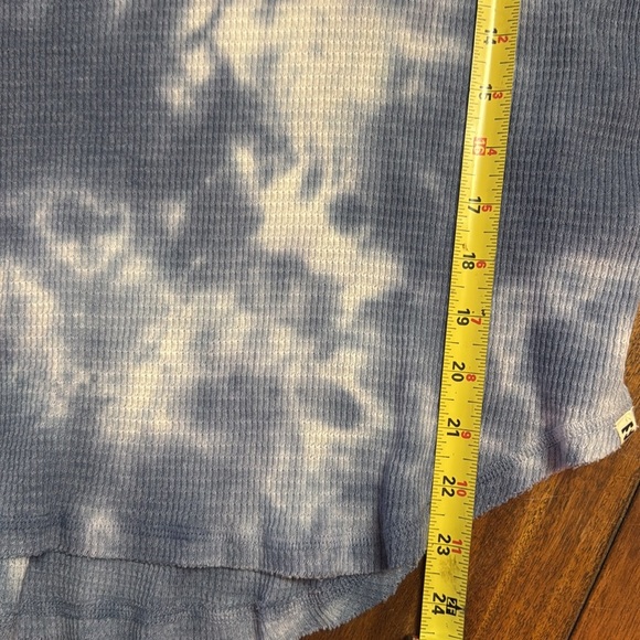 NWT Billabong Anyday Henley Tie Dye Cloud - M - Picture 7 of 8